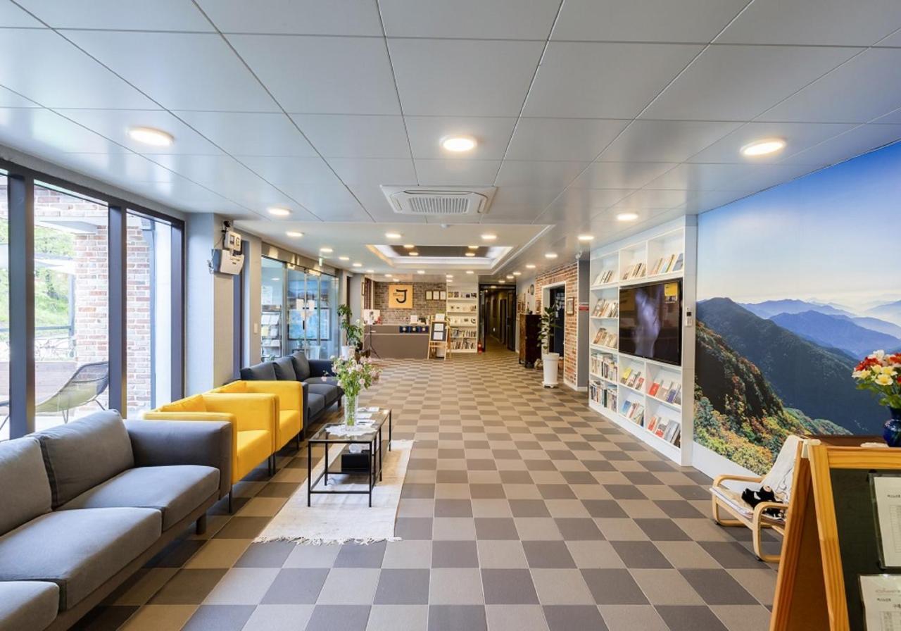 Camp Jirisan Parkview Otel Gurye Dış mekan fotoğraf